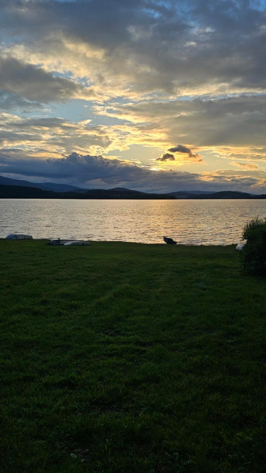 Apartman Jestrabi Lipno Cerna v Posumavi Bagian luar foto